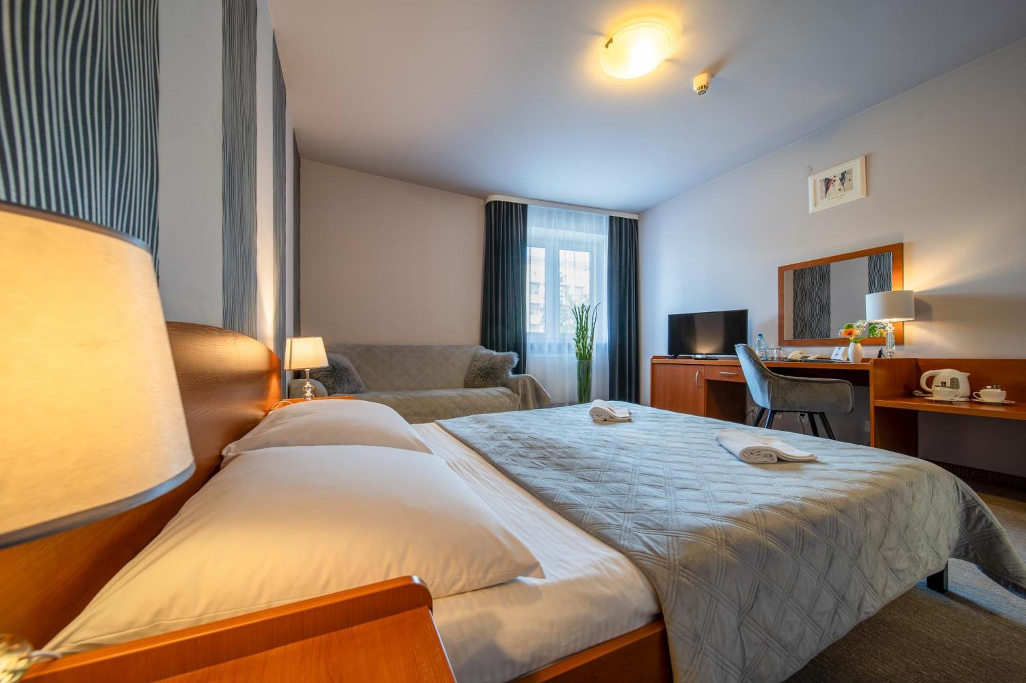 Hotel Gromada Radom Centrum Kültér fotó