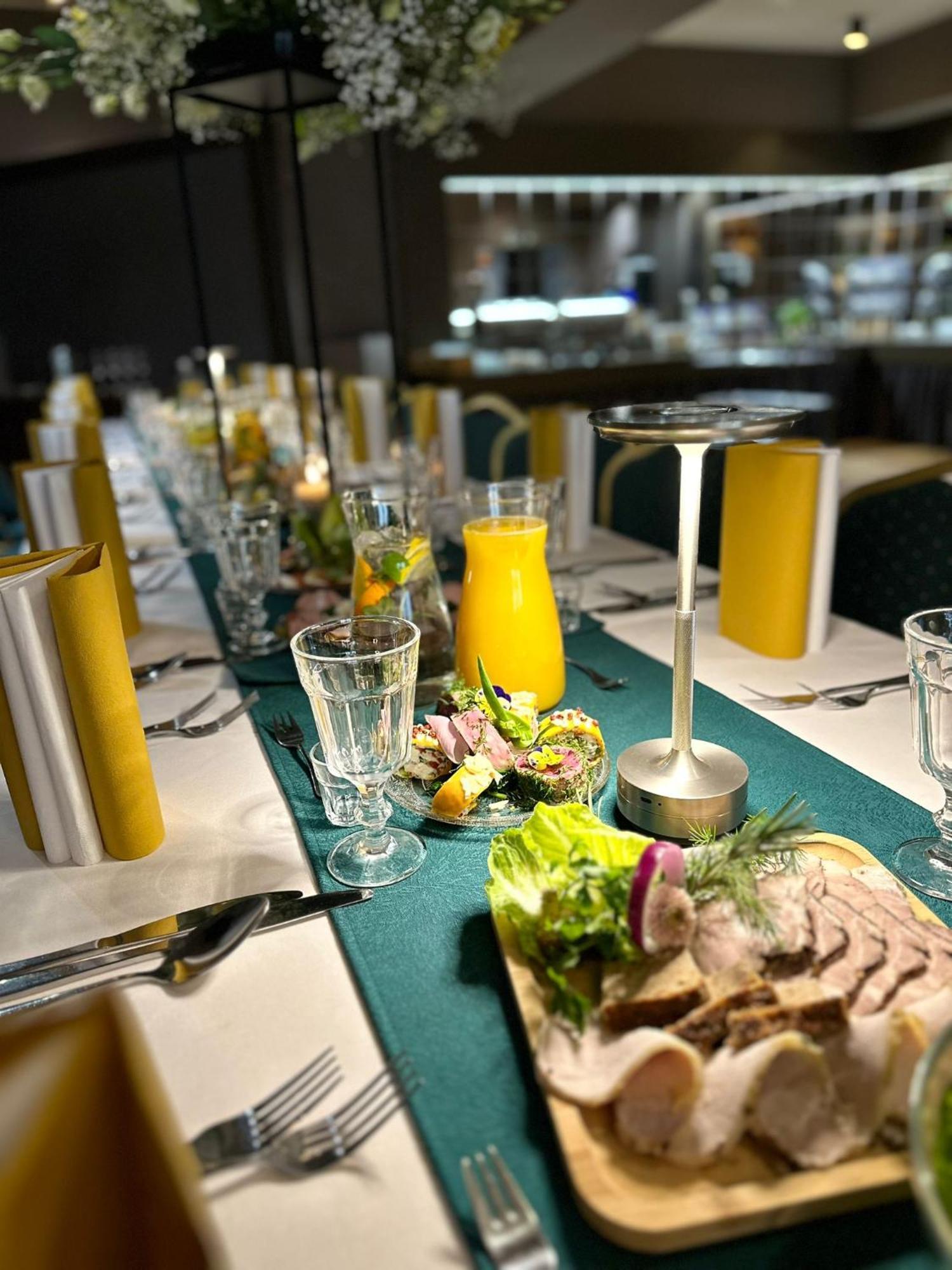 Hotel Gromada Radom Centrum Kültér fotó