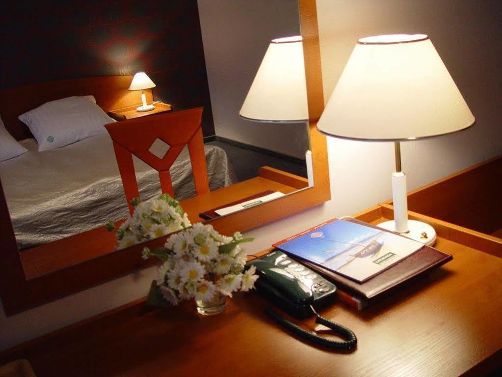 Hotel Gromada Radom Centrum Kültér fotó