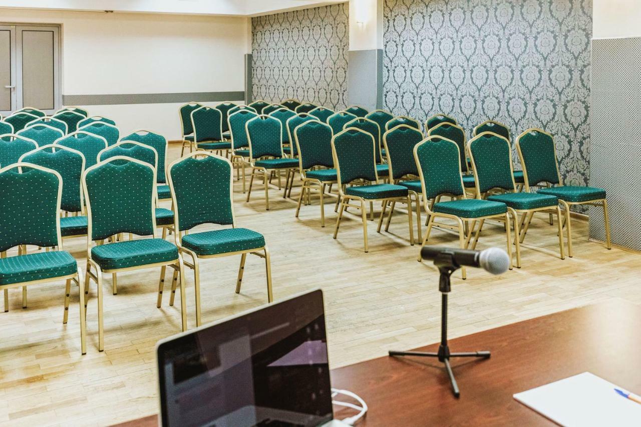 Hotel Gromada Radom Centrum Kültér fotó