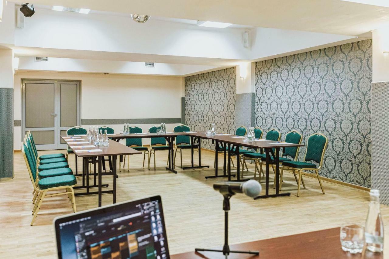 Hotel Gromada Radom Centrum Kültér fotó